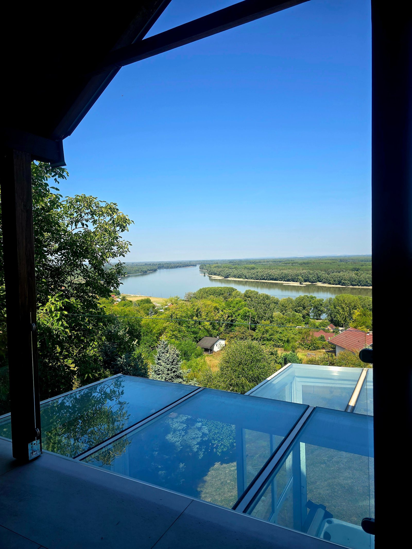 Pogled sa kuće na Dunav